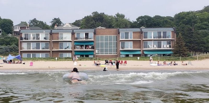 Bil-Mar Beach Hotel (Hyland Gardens Pavilion) - Lighthouse Point Condos (newer photo)